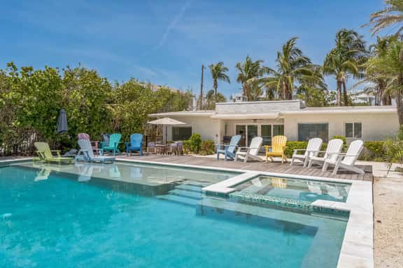 Beachfront Bungalow - Image 1