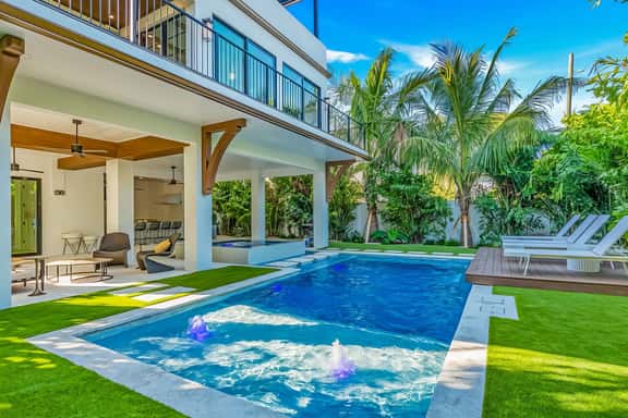 Palmetto Paradise - Image 1