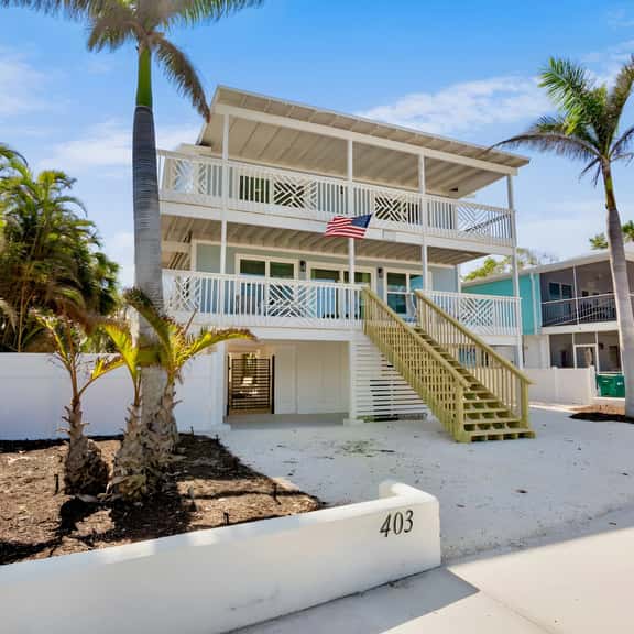 Bay Happy - Image 1