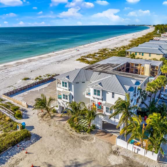 Oceanfront Paradise - Image 1